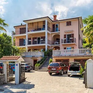 Rona Ani Apartmán Ičići